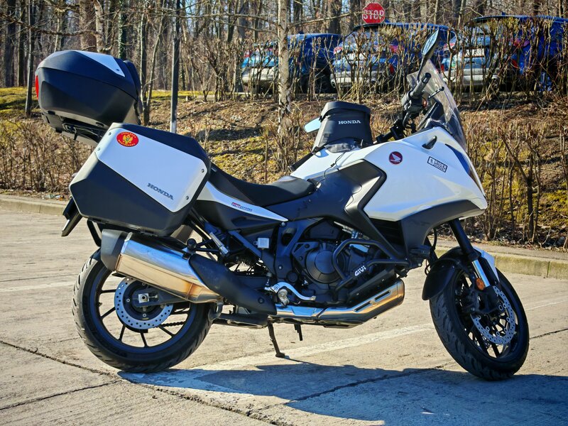 Vand Honda NT1100 Manual 2022 Alb Perlat 25.700 km, factura cu TVA